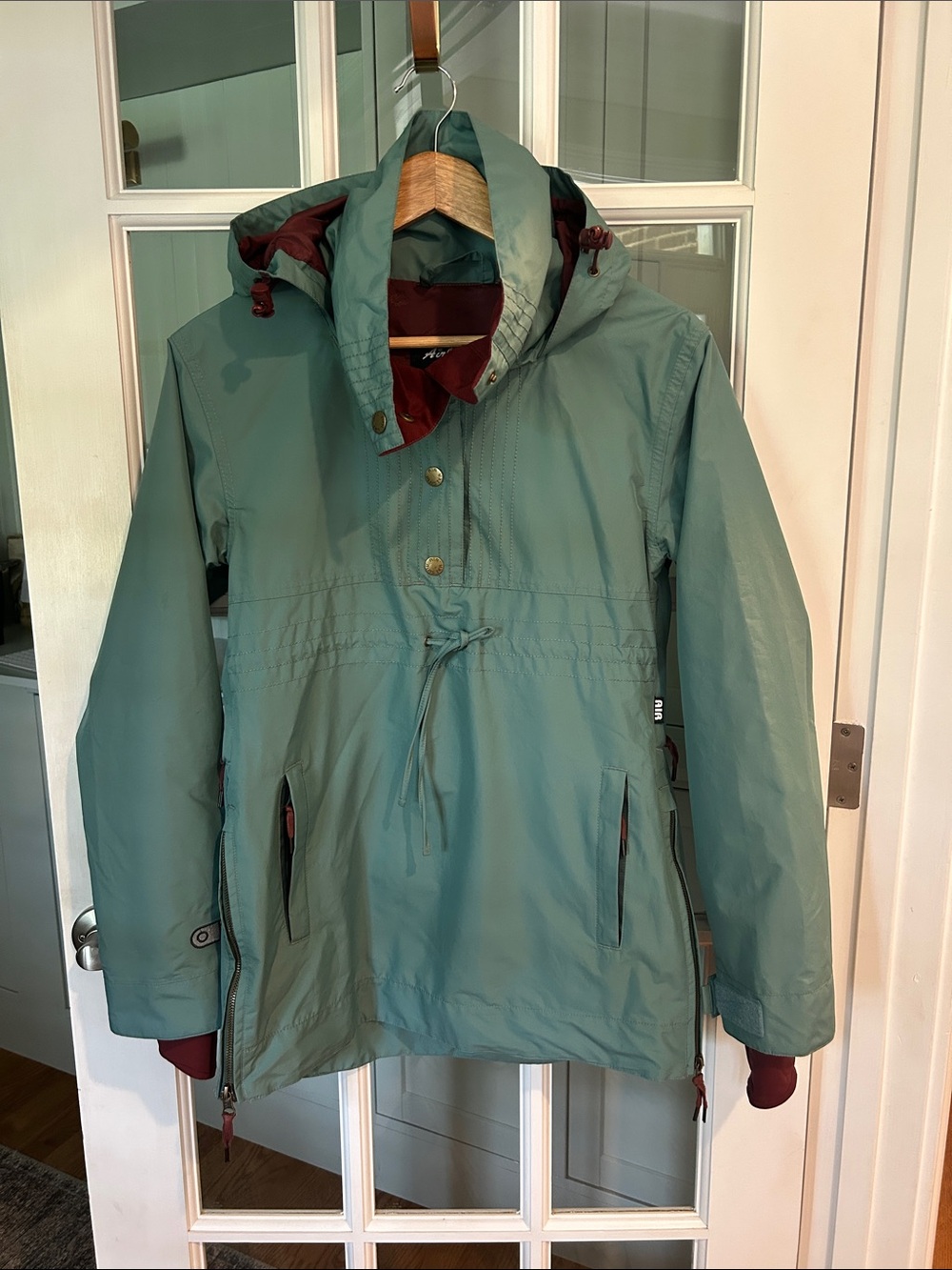 Airblaster small NWOT ski/snow shell.
